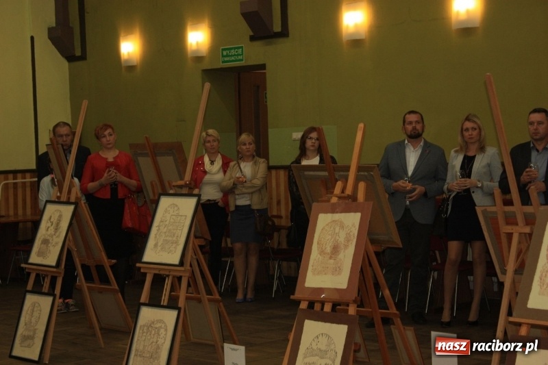 Zdjęcie w galerii na portalu naszraciborz.pl: Wystawa prac artystów gminy Krzanowice w DK Borucin wiadomości z regionu