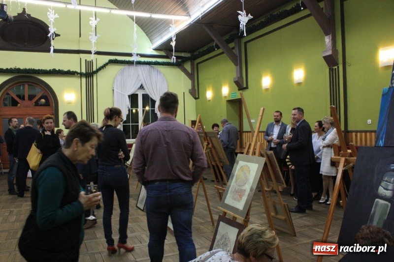 Zdjęcie w galerii na portalu naszraciborz.pl: Wystawa prac artystów gminy Krzanowice w DK Borucin wiadomości z regionu