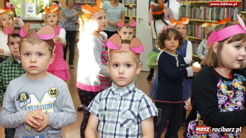 Zdjęcie w galerii na portalu naszraciborz.pl: Urodziny Kubusia Puchatka w raciborskiej bibliotece wiadomości z regionu