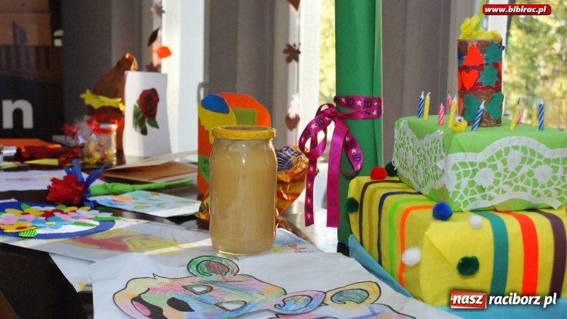 Zdjęcie w galerii na portalu naszraciborz.pl: Urodziny Kubusia Puchatka w raciborskiej bibliotece wiadomości z regionu