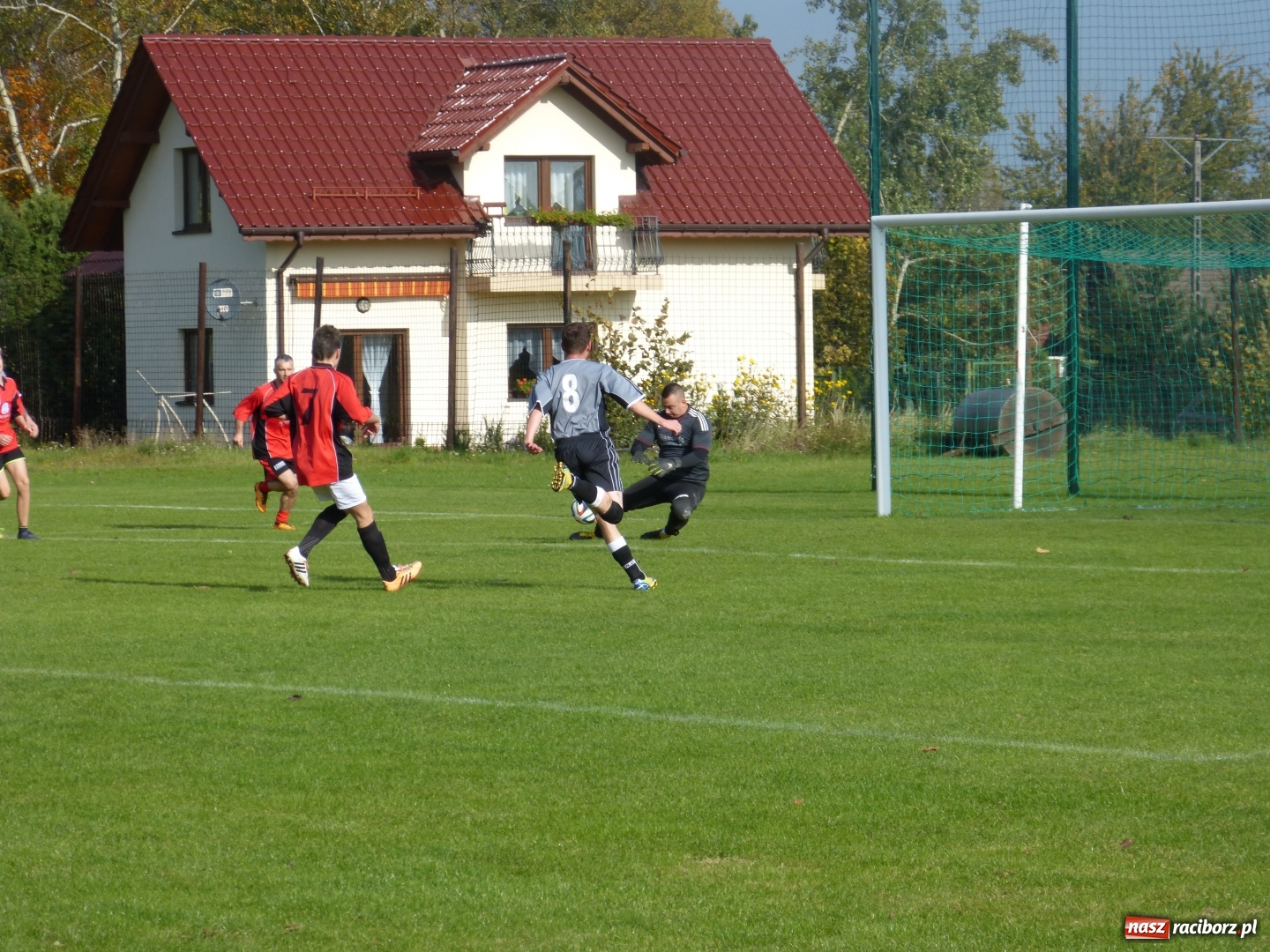 Zdjęcie w galerii na portalu naszraciborz.pl: Turniej piłki nożnej o Puchar Burmistrza Kuźni Raciborskiej wiadomości z regionu