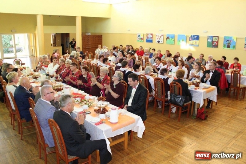 Zdjęcie w galerii na portalu naszraciborz.pl: Kobylskie koło gospodyń świętowało 50-lecie wiadomości z regionu