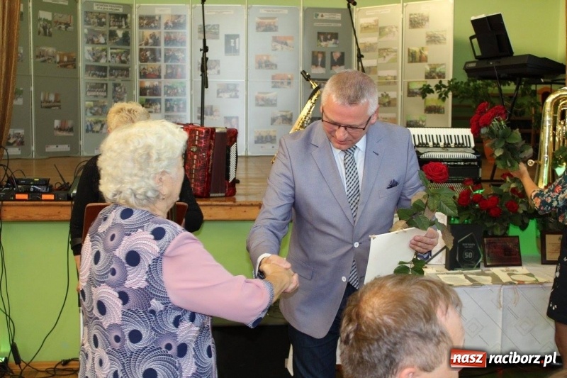 Zdjęcie w galerii na portalu naszraciborz.pl: Kobylskie koło gospodyń świętowało 50-lecie wiadomości z regionu