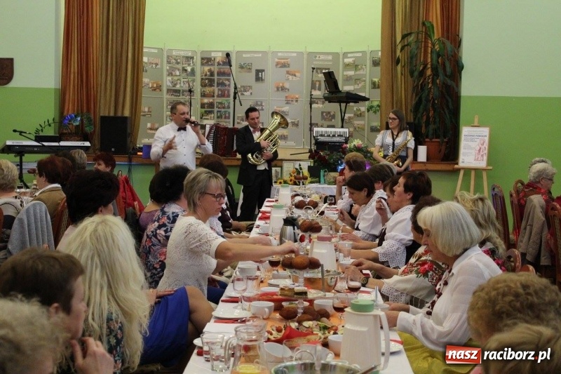 Zdjęcie w galerii na portalu naszraciborz.pl: Kobylskie koło gospodyń świętowało 50-lecie wiadomości z regionu