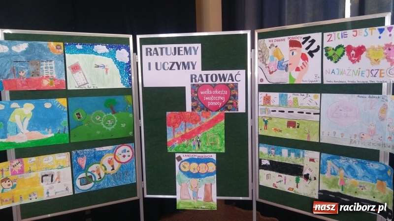 Zdjęcie w galerii na portalu naszraciborz.pl: Uczniowie SP 4 bili rekord w reanimacji wiadomości z regionu