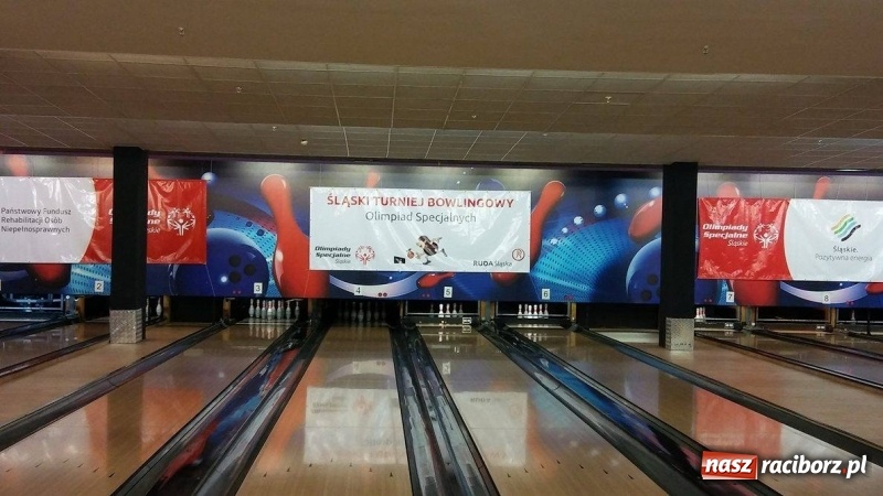 Zdjęcie w galerii na portalu naszraciborz.pl: Zawodnicy Animusz Racibórz na XXXI Śląskim Turnieju Bowlingowym wiadomości z regionu