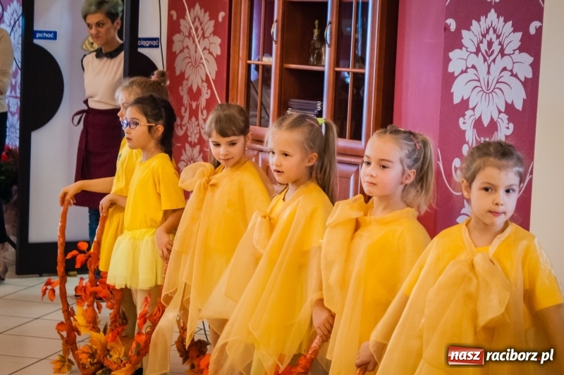 Zdjęcie w galerii na portalu naszraciborz.pl: Emeryci i renciści ZNP świętowali Dzień Edukacji Narodowej wiadomości z regionu