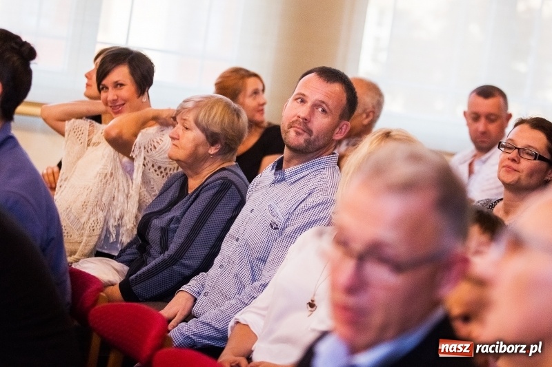 Zdjęcie w galerii na portalu naszraciborz.pl: Kolejny sukces Judyty Pisarczyk. Razem z zespołem zaśpiewa w finale Jazz Juniors International Exchange 2017 wiadomości z regionu