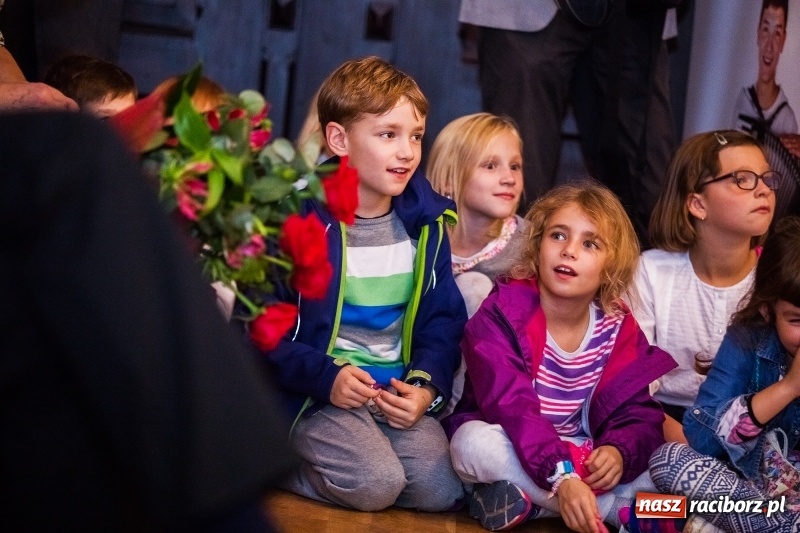 Zdjęcie w galerii na portalu naszraciborz.pl: Kolejny sukces Judyty Pisarczyk. Razem z zespołem zaśpiewa w finale Jazz Juniors International Exchange 2017 wiadomości z regionu