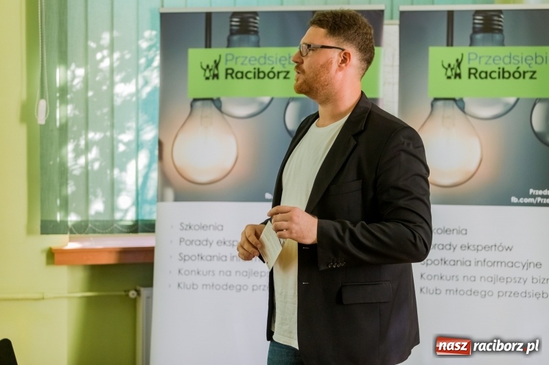 Zdjęcie w galerii na portalu naszraciborz.pl: Szkolenie z Cezarym Stacewiczem i Jakubem Nagórskim w ramach Inkubatora AIP wiadomości z regionu