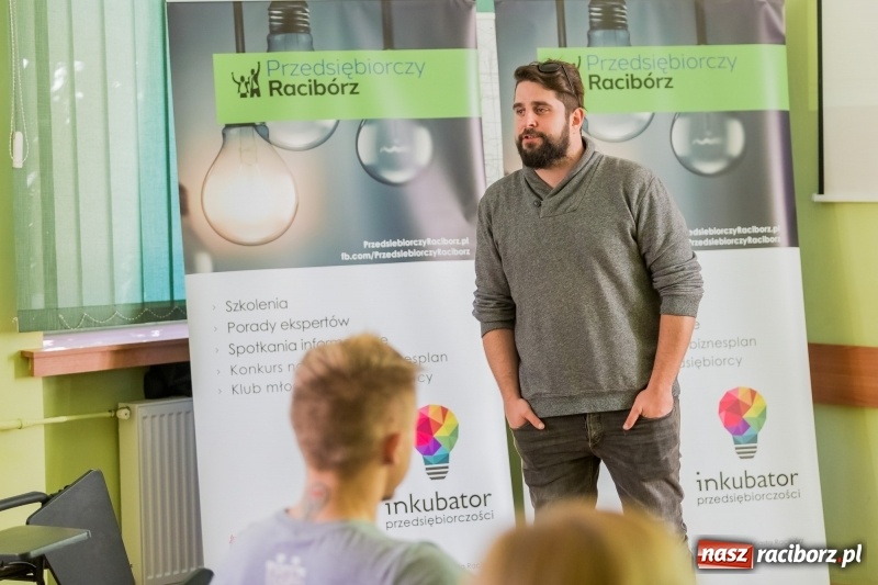 Zdjęcie w galerii na portalu naszraciborz.pl: Szkolenie z Cezarym Stacewiczem i Jakubem Nagórskim w ramach Inkubatora AIP wiadomości z regionu