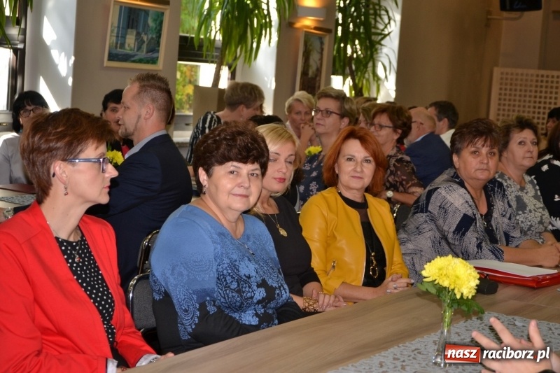 Zdjęcie w galerii na portalu naszraciborz.pl: Dzień Edukacji Narodowej w Krzyżanowicach  wiadomości z regionu