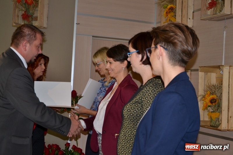 Zdjęcie w galerii na portalu naszraciborz.pl: Dzień Edukacji Narodowej w Krzyżanowicach  wiadomości z regionu