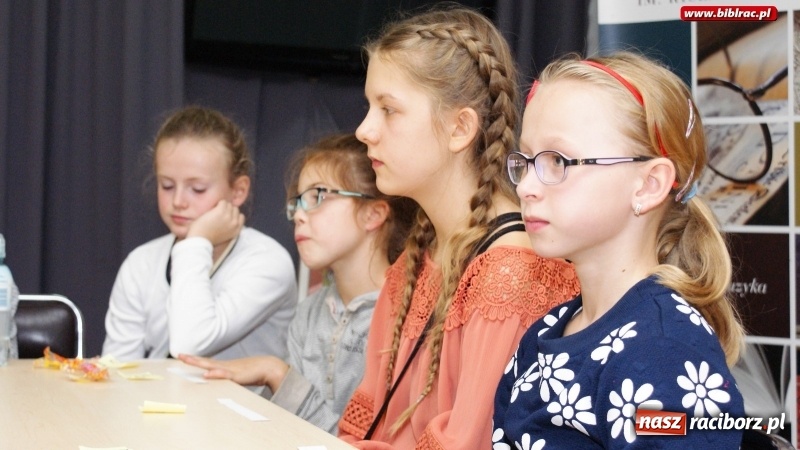 Zdjęcie w galerii na portalu naszraciborz.pl: Magiczne drzewo – konkurs wiedzy w raciborskiej bibliotece wiadomości z regionu