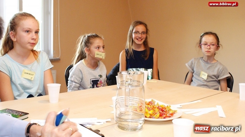 Zdjęcie w galerii na portalu naszraciborz.pl: Magiczne drzewo – konkurs wiedzy w raciborskiej bibliotece wiadomości z regionu