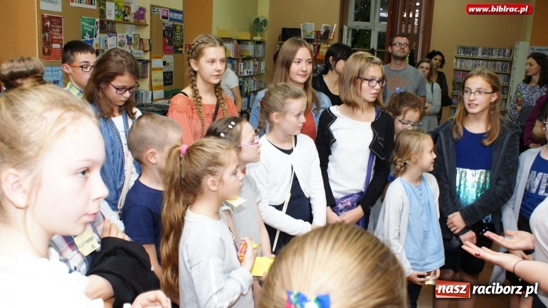 Zdjęcie w galerii na portalu naszraciborz.pl: Magiczne drzewo – konkurs wiedzy w raciborskiej bibliotece wiadomości z regionu