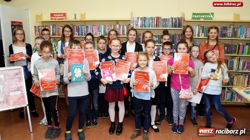 Zdjęcie w galerii na portalu naszraciborz.pl: Magiczne drzewo – konkurs wiedzy w raciborskiej bibliotece wiadomości z regionu