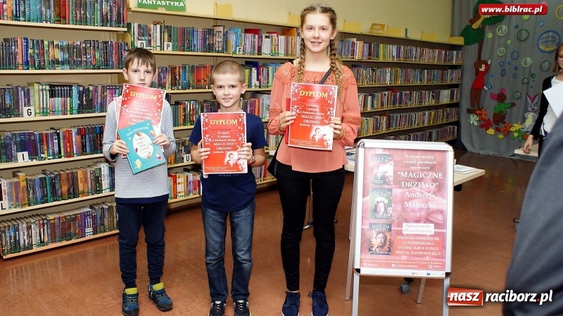 Zdjęcie w galerii na portalu naszraciborz.pl: Magiczne drzewo – konkurs wiedzy w raciborskiej bibliotece wiadomości z regionu