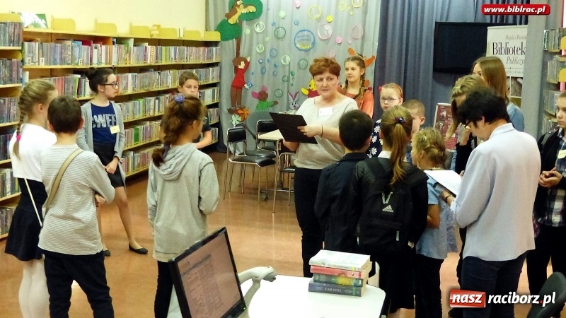 Zdjęcie w galerii na portalu naszraciborz.pl: Magiczne drzewo – konkurs wiedzy w raciborskiej bibliotece wiadomości z regionu