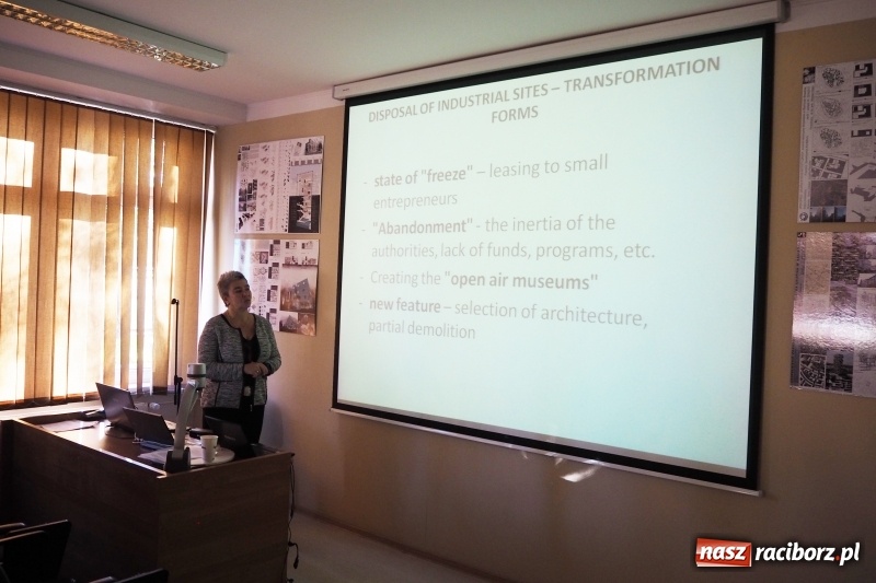 Zdjęcie w galerii na portalu naszraciborz.pl: Warsztaty architektoniczne w PWSZ w Raciborzu wiadomości z regionu