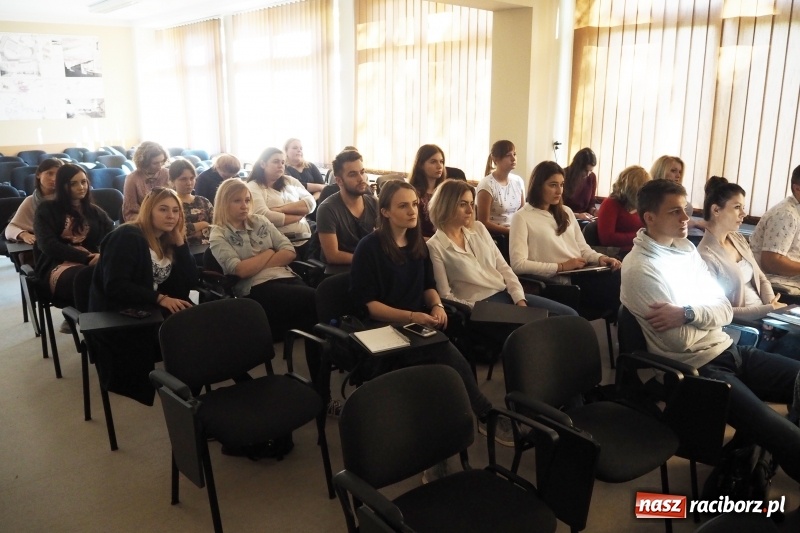 Zdjęcie w galerii na portalu naszraciborz.pl: Warsztaty architektoniczne w PWSZ w Raciborzu wiadomości z regionu