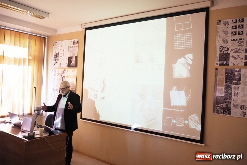 Zdjęcie w galerii na portalu naszraciborz.pl: Warsztaty architektoniczne w PWSZ w Raciborzu wiadomości z regionu