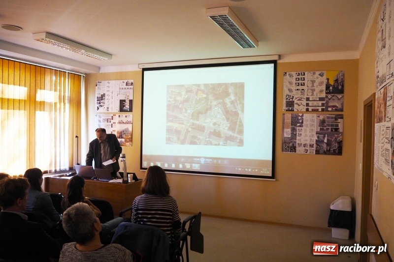 Zdjęcie w galerii na portalu naszraciborz.pl: Warsztaty architektoniczne w PWSZ w Raciborzu wiadomości z regionu