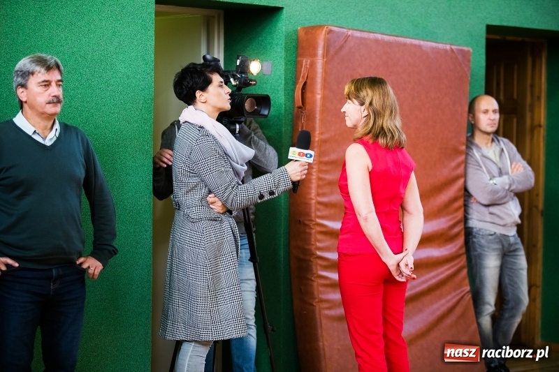 Zdjęcie w galerii na portalu naszraciborz.pl: Turniej dwójek siatkarskich dziewcząt w CKZiU numer 1 wiadomości z regionu