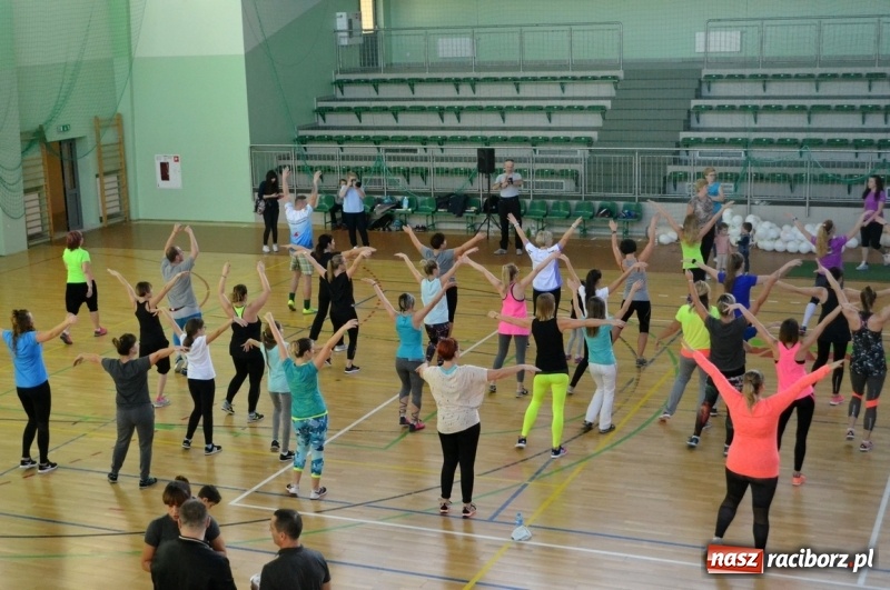 Zdjęcie w galerii na portalu naszraciborz.pl:  Raciborzanie nie zawiedli. Pełna sala na Latino Dance charytatywnie wiadomości z regionu
