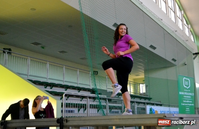 Zdjęcie w galerii na portalu naszraciborz.pl:  Raciborzanie nie zawiedli. Pełna sala na Latino Dance charytatywnie wiadomości z regionu