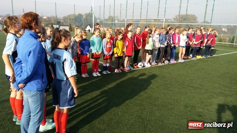 Zdjęcie w galerii na portalu naszraciborz.pl: Pawłów bezkonkurencyjny w powiatowym finale Turnieju o Puchar Tymbarku wiadomości z regionu