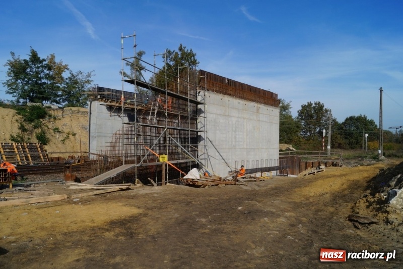 Zdjęcie w galerii na portalu naszraciborz.pl: Remont wiaduktu w Nędzy zgodnie z planem. Remont drogi od poniedziałku wiadomości z regionu