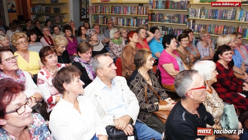 Zdjęcie w galerii na portalu naszraciborz.pl: Koncert Post Scriptum, czyli Miłość Po... w raciborskiej bibliotece wiadomości z regionu
