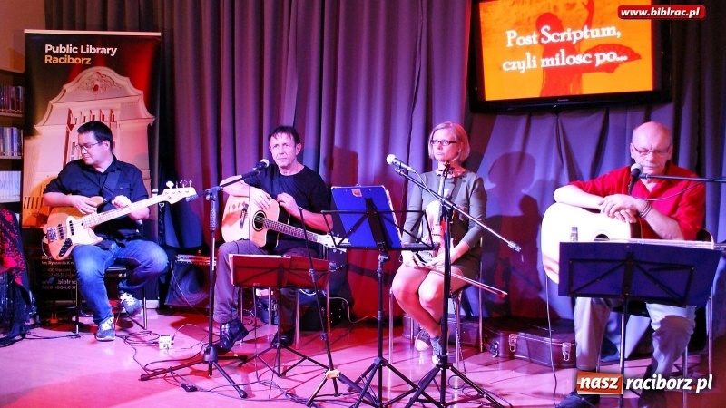 Zdjęcie w galerii na portalu naszraciborz.pl: Koncert Post Scriptum, czyli Miłość Po... w raciborskiej bibliotece wiadomości z regionu