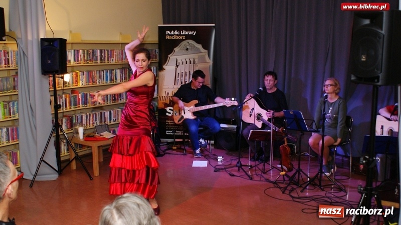 Zdjęcie w galerii na portalu naszraciborz.pl: Koncert Post Scriptum, czyli Miłość Po... w raciborskiej bibliotece wiadomości z regionu