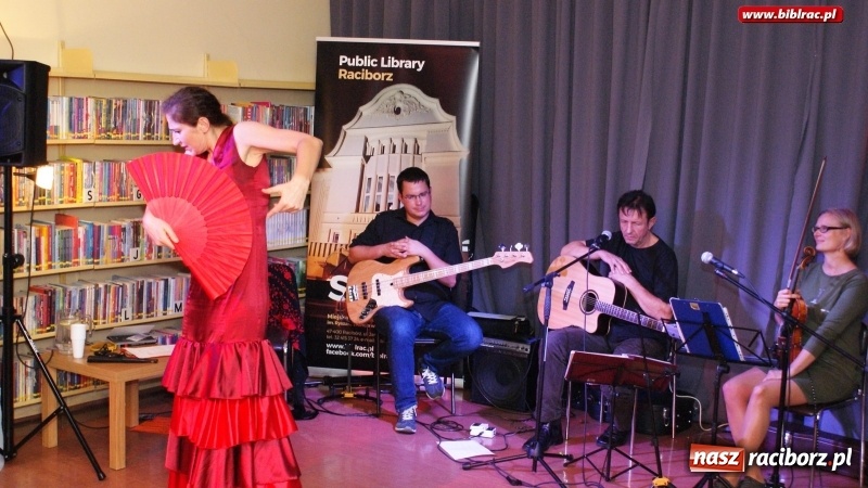 Zdjęcie w galerii na portalu naszraciborz.pl: Koncert Post Scriptum, czyli Miłość Po... w raciborskiej bibliotece wiadomości z regionu