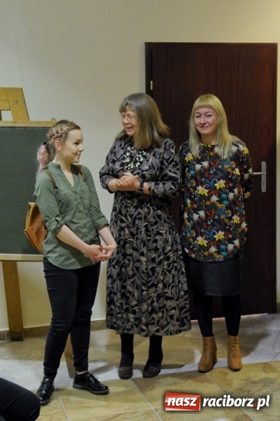 Zdjęcie w galerii na portalu naszraciborz.pl: Przemiany - nowa wystawa uczniów i absolwentów Liceum Plastycznego w Raciborzu wiadomości z regionu