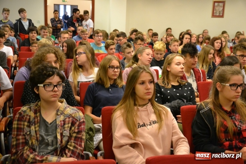 Zdjęcie w galerii na portalu naszraciborz.pl: X Raciborskie Dni Nauki i Techniki ruszyły na zamku  wiadomości z regionu