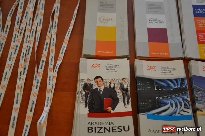 Zdjęcie w galerii na portalu naszraciborz.pl: X Raciborskie Dni Nauki i Techniki ruszyły na zamku  wiadomości z regionu