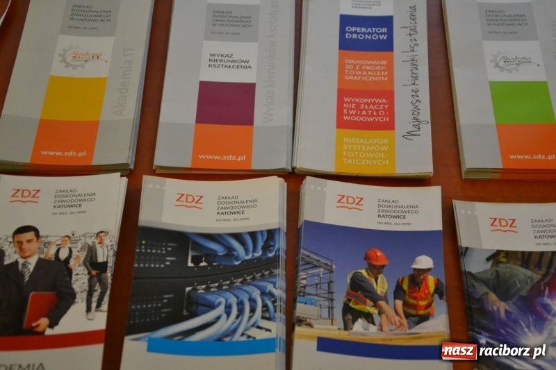 Zdjęcie w galerii na portalu naszraciborz.pl: X Raciborskie Dni Nauki i Techniki ruszyły na zamku  wiadomości z regionu