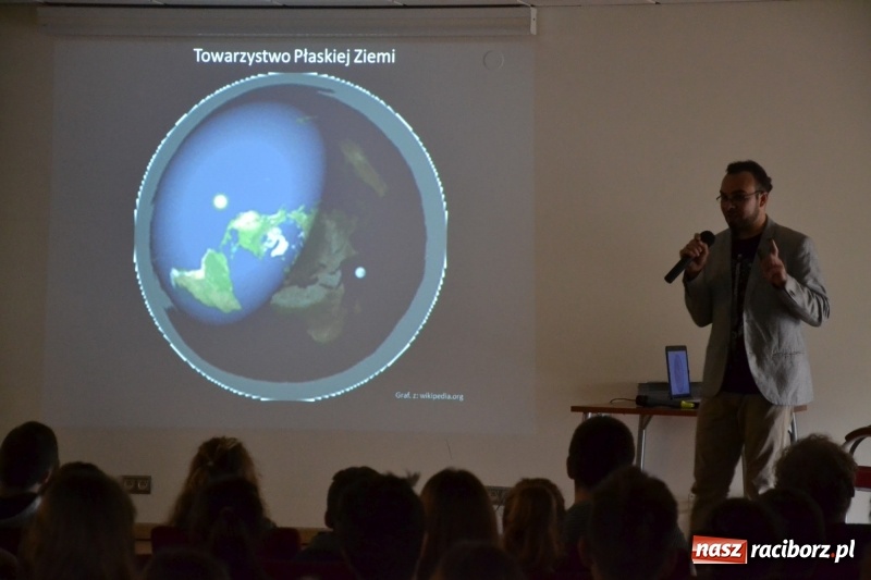 Zdjęcie w galerii na portalu naszraciborz.pl: X Raciborskie Dni Nauki i Techniki ruszyły na zamku  wiadomości z regionu