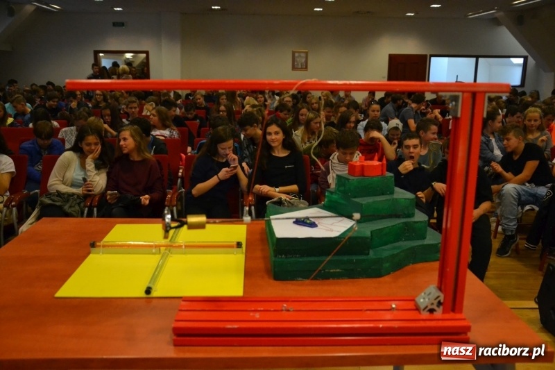 Zdjęcie w galerii na portalu naszraciborz.pl: X Raciborskie Dni Nauki i Techniki ruszyły na zamku  wiadomości z regionu