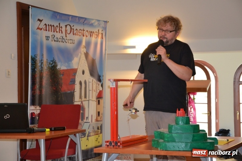 Zdjęcie w galerii na portalu naszraciborz.pl: X Raciborskie Dni Nauki i Techniki ruszyły na zamku  wiadomości z regionu
