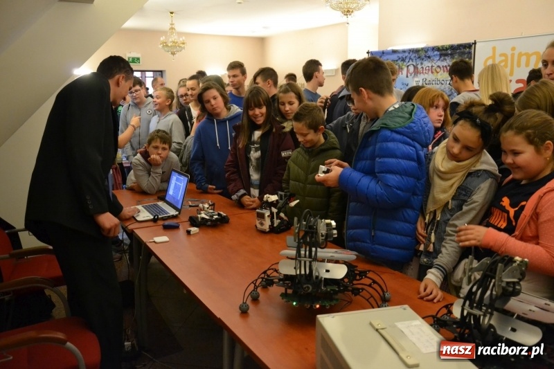 Zdjęcie w galerii na portalu naszraciborz.pl: X Raciborskie Dni Nauki i Techniki ruszyły na zamku  wiadomości z regionu