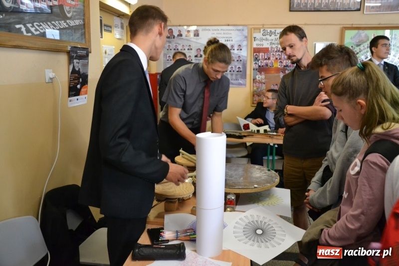 Zdjęcie w galerii na portalu naszraciborz.pl: X Raciborskie Dni Nauki i Techniki ruszyły na zamku  wiadomości z regionu