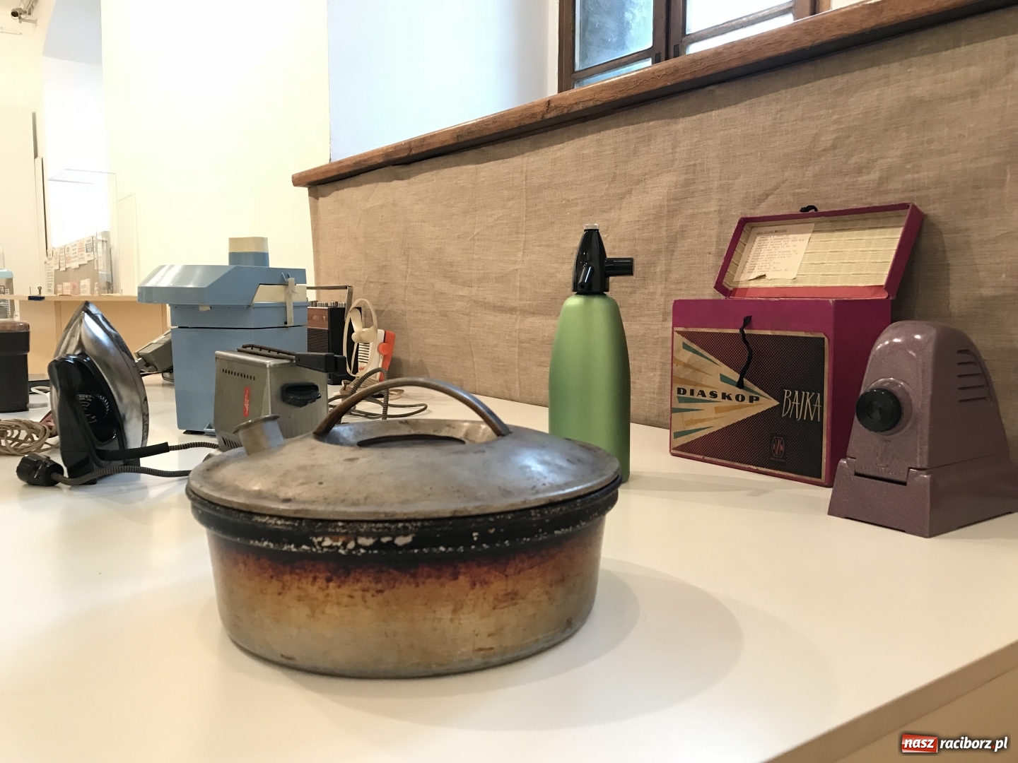 Zdjęcie w galerii na portalu naszraciborz.pl: PRZYSTANEK PRL - w raciborskim Muzeum szykują nową wystawę FOTO i WIDEO wiadomości z regionu