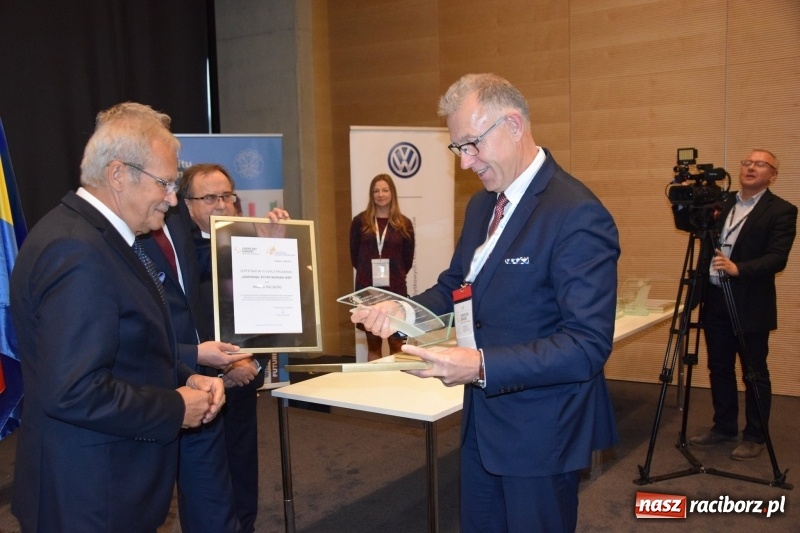 Zdjęcie w galerii na portalu naszraciborz.pl: Biznes + nauka + samorząd. Wyróżnienie dla Raciborza podczas kongresu w Katowicach wiadomości z regionu