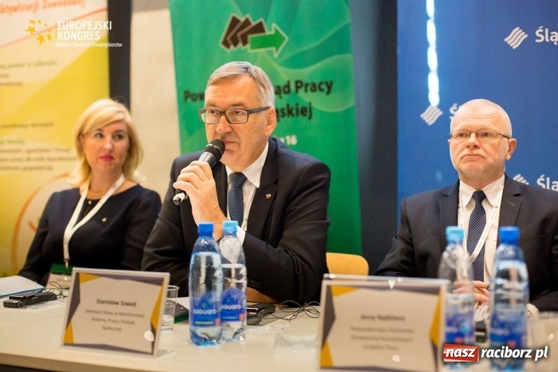 Zdjęcie w galerii na portalu naszraciborz.pl: Biznes + nauka + samorząd. Wyróżnienie dla Raciborza podczas kongresu w Katowicach wiadomości z regionu