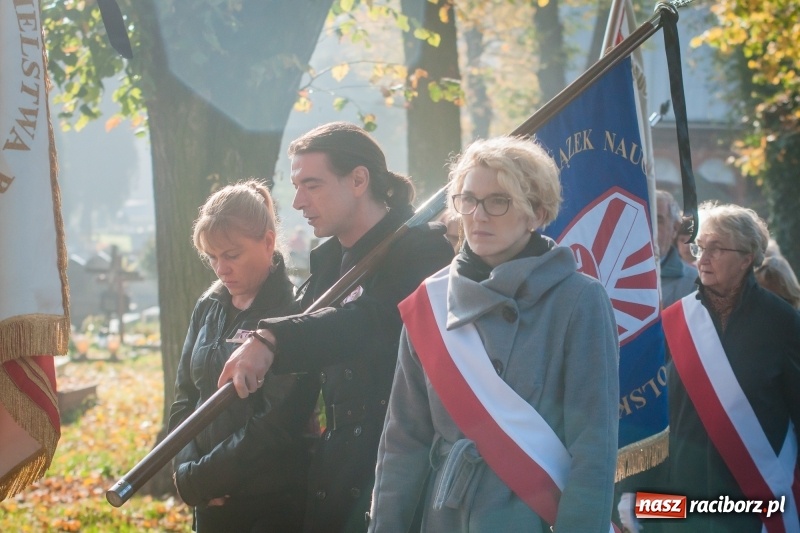 Zdjęcie w galerii na portalu naszraciborz.pl: Ostatnie pożegnanie śp. Michała Pudło, byłego dyrektora Studium Nauczycielskiego wiadomości z regionu
