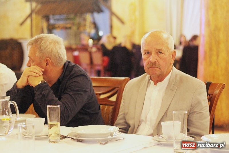 Zdjęcie w galerii na portalu naszraciborz.pl: Związkowcy z raciborskiej Solidarności świętują Dzień Edukacji Narodowej wiadomości z regionu